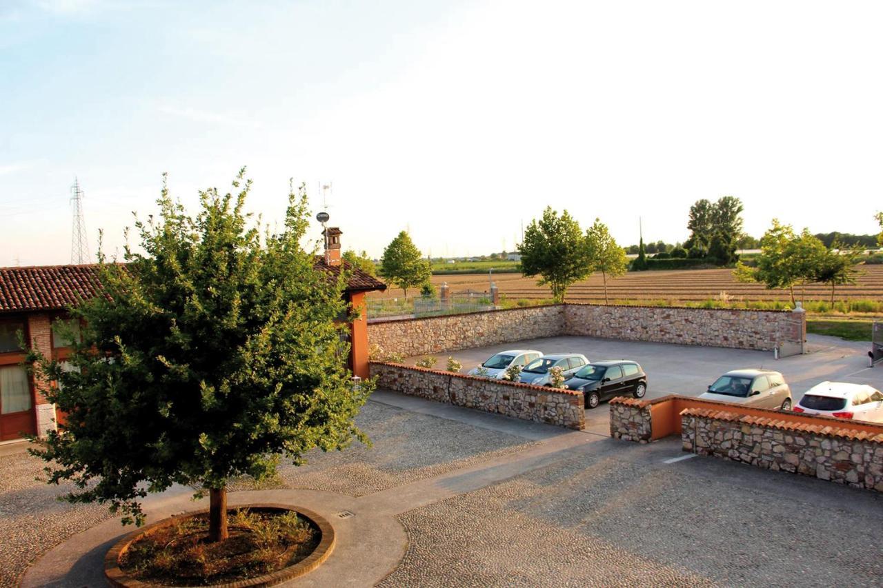 Bed and Breakfast Cascina Volta Brescia Zewnętrze zdjęcie